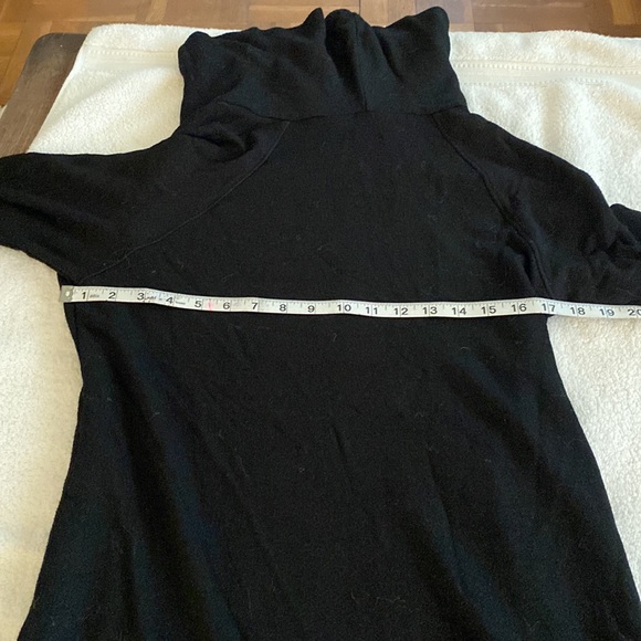 EVEREVE + Michael Stars from Neiman’s black jersey dress w/ hoodie. Made in USA - Picture 15 of 15
